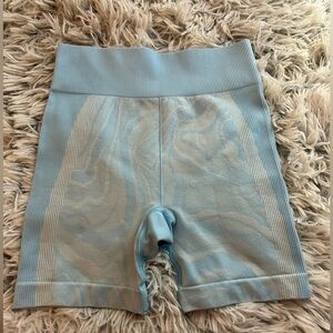 baby blue, have fairly been worn so in great shape!